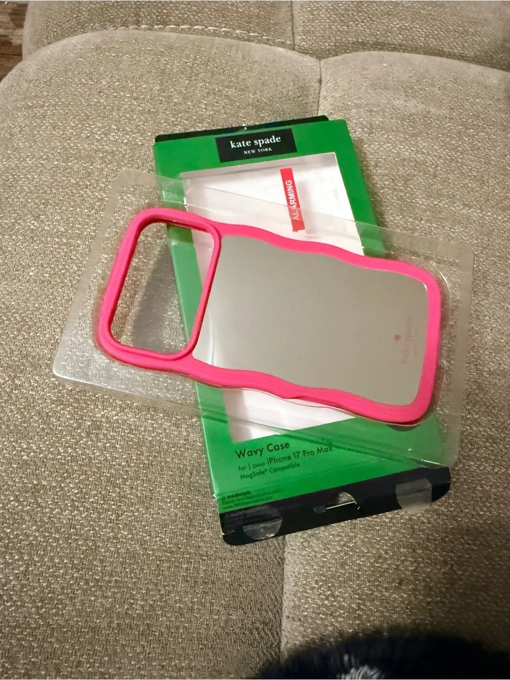kate spade wavy bumper